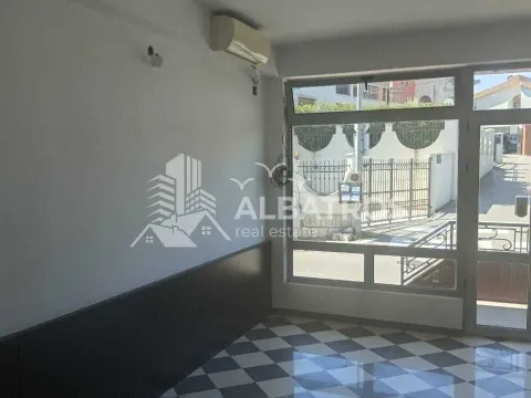 Rent, office space, 20m², Bar, Crna Gora - image 7