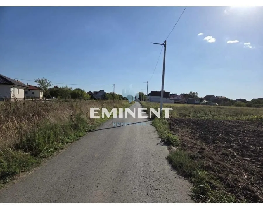 Prodaja, plac, 11200m², Zemun Ugrinovci, Zemun Sve Podlokacije