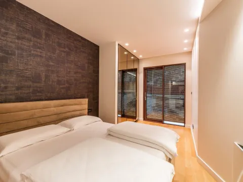 Sale, two bedroom apartment, 107m², Centar, Budva - image 10