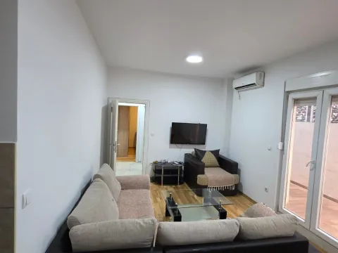 Izdavanje, jednosoban stan, 52m², Zabjelo, Podgorica - image 7