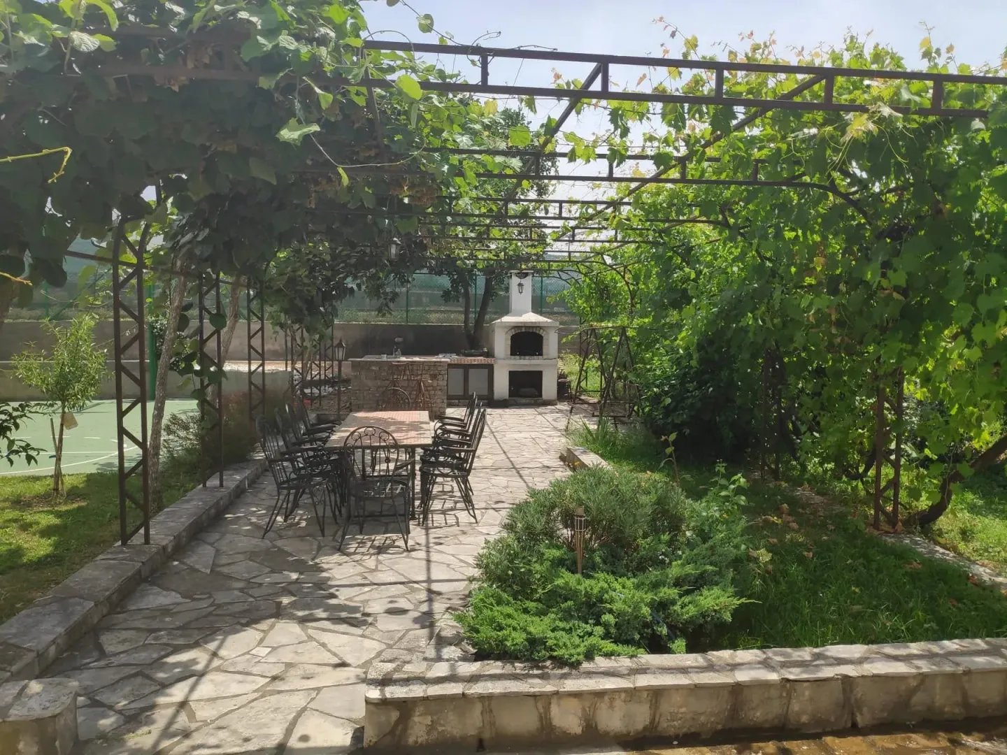 Prodaja, kuća, 216m², Bar, Crna Gora