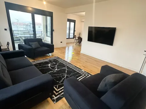 Izdavanje, kuća, 180m², Donja Gorica, Podgorica - image 2