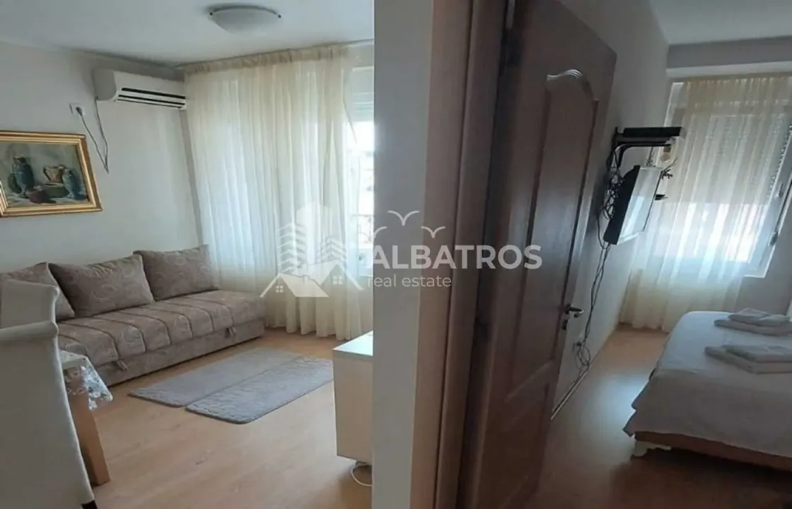 Rent, one bedroom apartment, 40m², Dobra Voda, Bar
