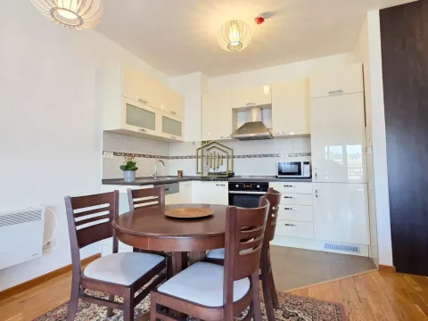 Prodaja, jednosoban stan, 51m², City Kvart, Podgorica - image 4