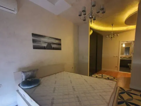 Rent, three bedroom apartment, 270m², Gorica C, Podgorica - image 8