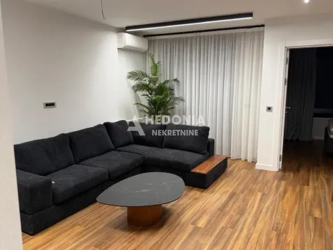 Stan in Novi Beograd Blok 65