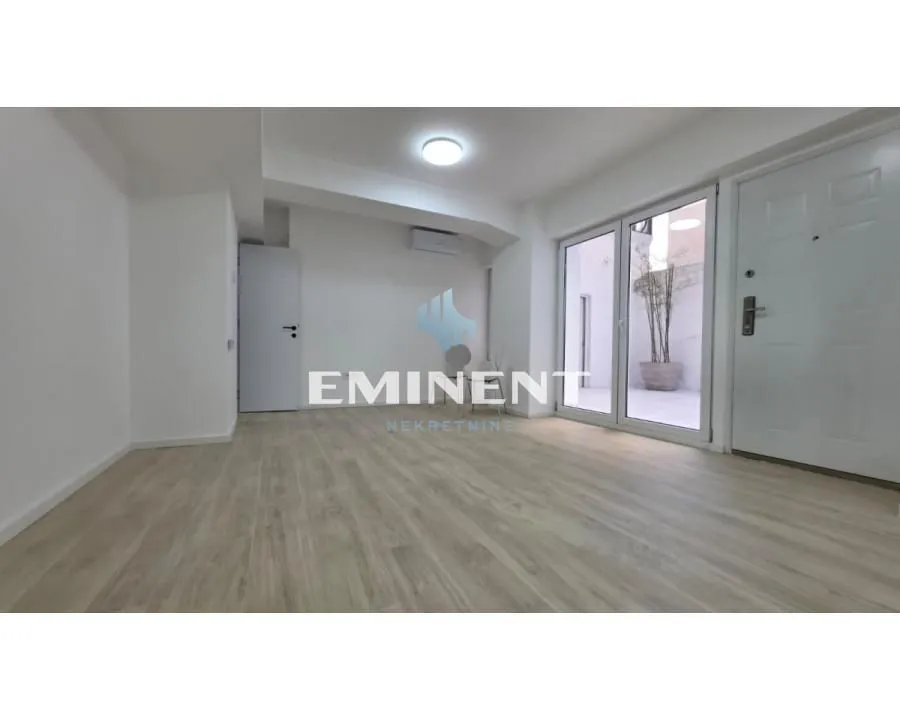 Rent, office space, 37m², Savski Venac, Beograd