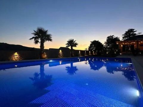 Sale, house, 251m², Radanovići, Kotor - image 5