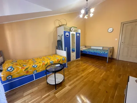 Izdavanje, kuća, 180m², Lastva Grbaljska, Kotor - image 5