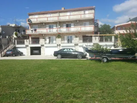 Rent, two bedroom apartment, 75m², Centar, Bar - image 1