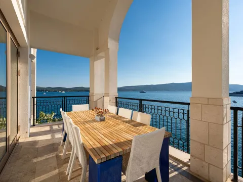 Prodaja, dvosoban stan, 198m², Porto Montenegro, Tivat - image 8