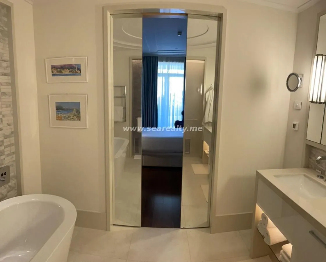 Prodaja, jednosoban stan, 80m², Porto Montenegro, Tivat
