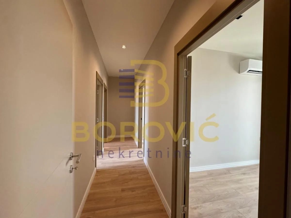 Sale, four bedroom apartment, 158m², Voždovac Sve Podlokacije, Beograd