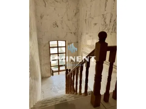 Izdavanje, četvorosoban stan, 130m², Severni Bulevar, Zvezdara Sve Podlokacije - image 14