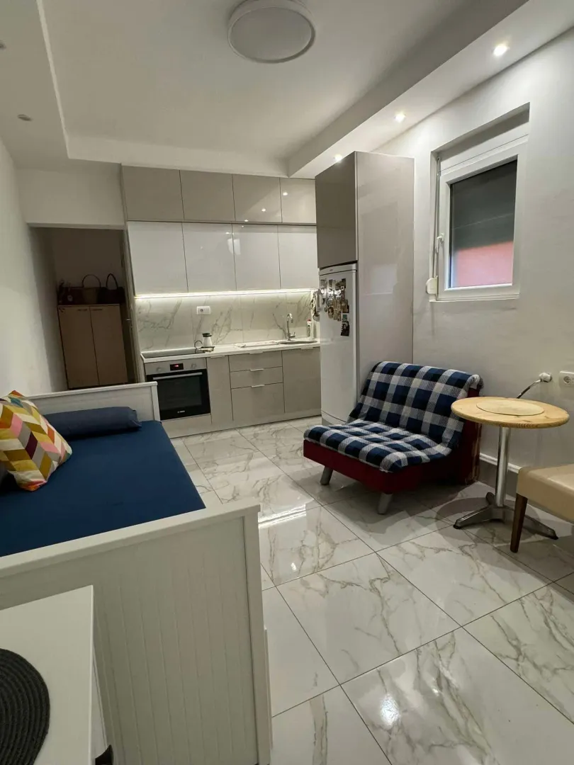 Stan-na-dan, garsonjera, 30m², Stari Aerodrom, Podgorica