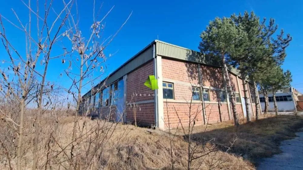 Rent, office space, 1700m², Palilula, Niš