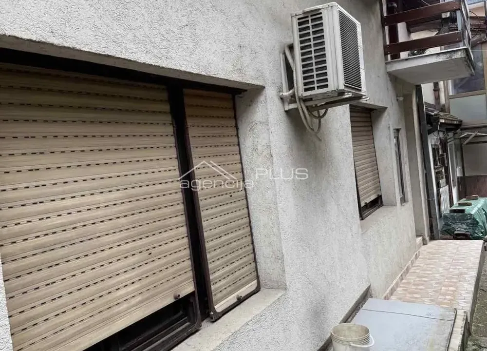 Prodaja, kuća, 80m², Čubura, Beograd