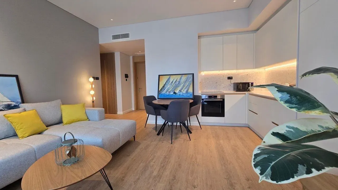 Rent, two bedroom apartment, 93m², Centar, Tivat