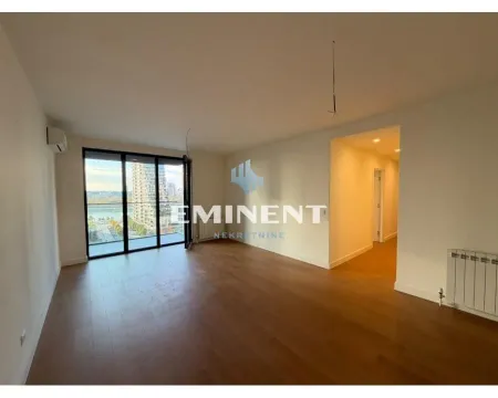 Empty living room with wooden flooring and access to the terrace. - image 16