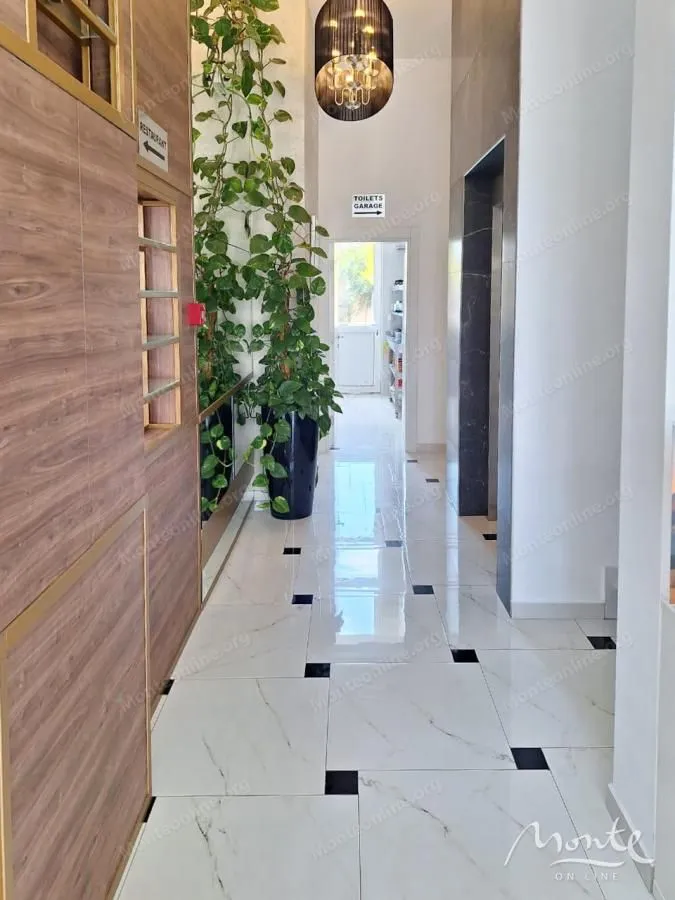 Sale, office space, 735m², Šušanj, Bar