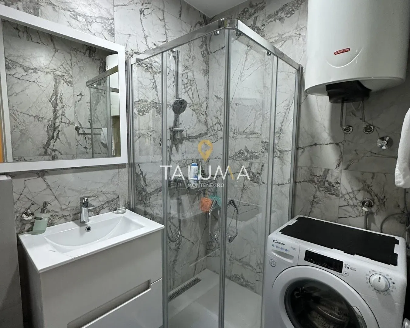 Rent, two bedroom apartment, 78m², Blok 5, Podgorica