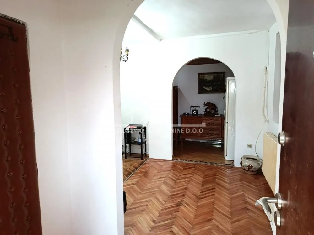 Prodaja, dvosoban stan, 68m², Petlovo Brdo, Beograd