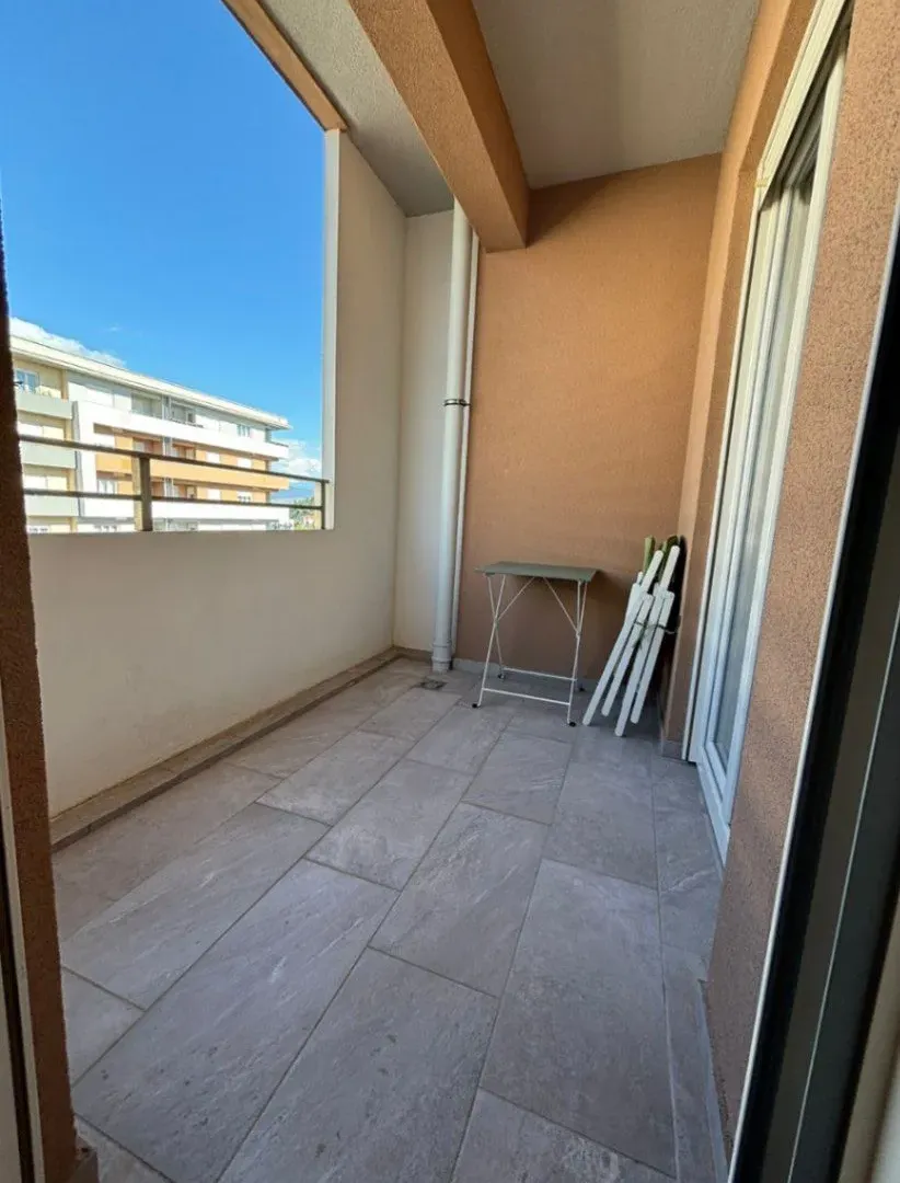 Prodaja, jednosoban stan, 46m², Central Point, Podgorica