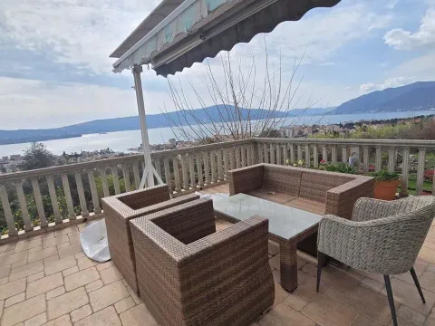 Rent, two bedroom apartment, 80m², Tripovići, Tivat - image 16