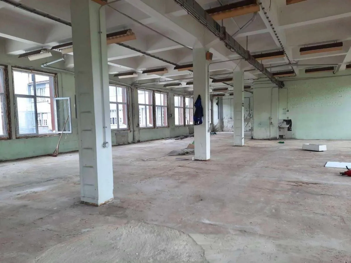 Izdavanje, poslovni prostor, 518m², Niš, Srbija