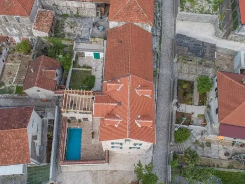 Prodaja, kuća, 320m², Risan, Kotor - image 12