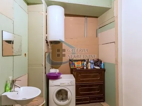 Sale, two bedroom apartment, 72m², Kalenić Pijaca, Vračar Sve Podlokacije - image 14