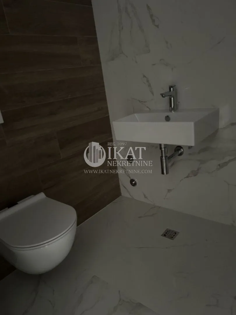 Sale, three bedroom apartment, 71m², Čubura, Beograd