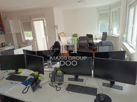 Prodaja, četvorosoban stan, 101m², Voždovačka Crkva, Voždovac Sve Podlokacije - image 1