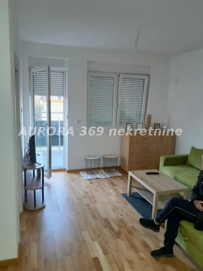 Izdavanje, garsonjera, 33m², Adice, Novi Sad Sve Podlokacije