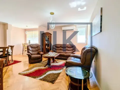 Izdavanje, dvosoban stan, 78m², Blok 5, Podgorica - image 2