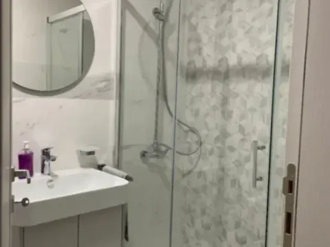 Izdavanje, jednosoban stan, 53m², Central Point, Podgorica - image 6