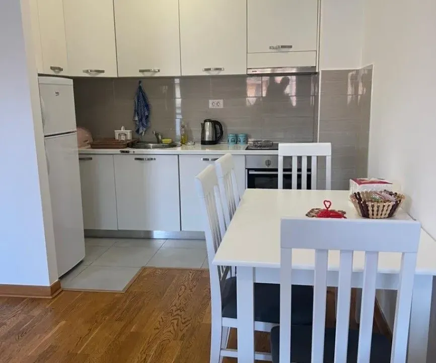 Izdavanje, jednosoban stan, 47m², City Kvart, Podgorica