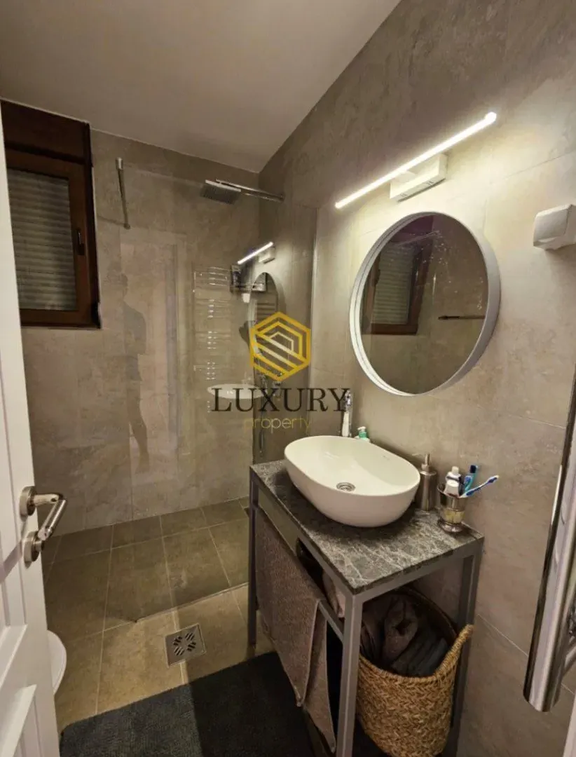 Prodaja, stan, 97m², 1 maj, Podgorica