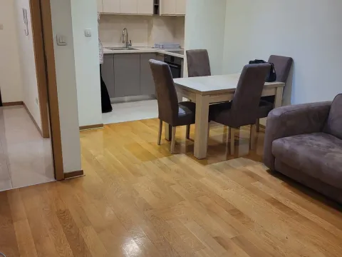 Izdavanje, stan, 95m², Preko Morače, Podgorica - image 13