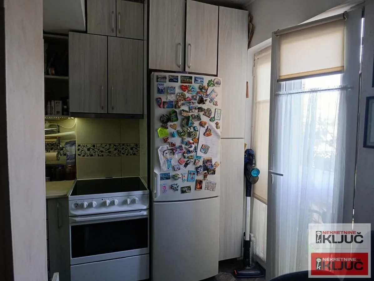 Prodaja, dvosoban stan, 50m², Avijatičarsko naselje, Novi Sad Sve Podlokacije