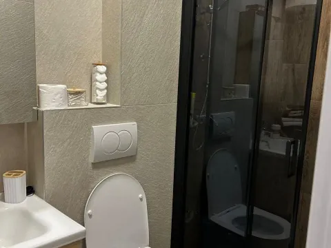 Izdavanje, dvosoban stan, 69m², Seljanovo, Tivat - image 2