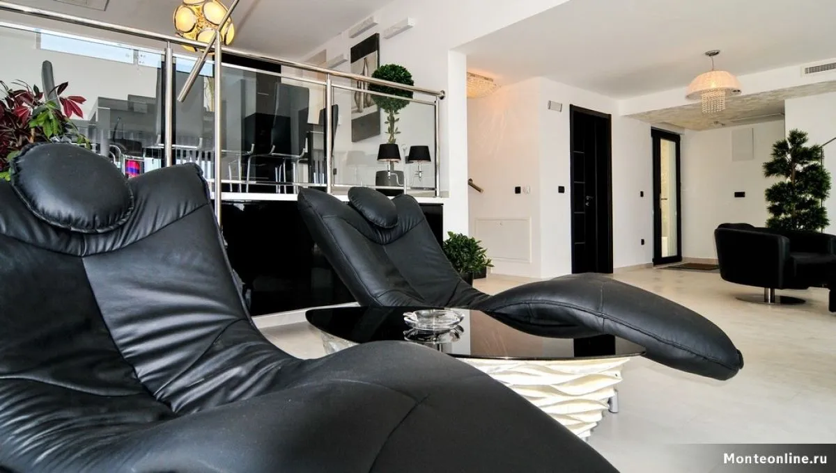 Sale, house, 390m², Tivat, Crna Gora