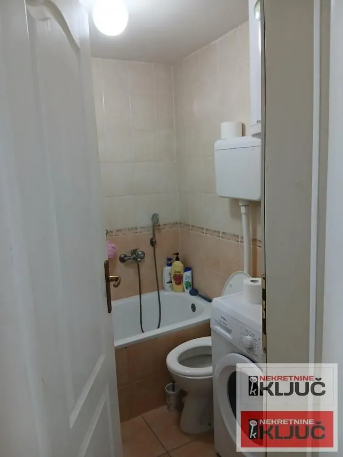 Prodaja, garsonjera, 28m², Podbara, Novi Sad Sve Podlokacije