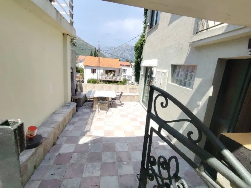 Prodaja, kuća, 185m², Kamenari, Herceg Novi