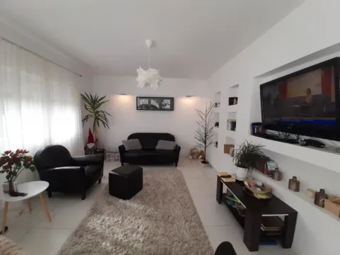 Prodaja, kuća, 260m², Centar, Jagodina - image 8