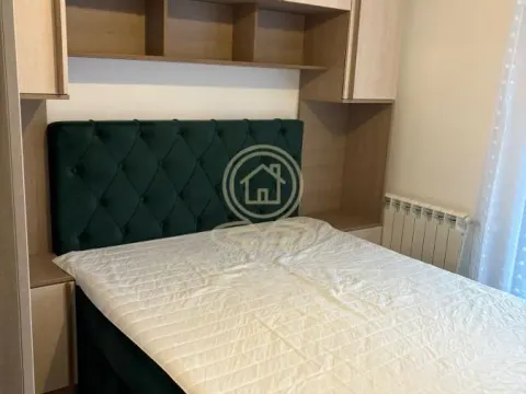 Izdavanje, trosoban stan, 50m², Zvezdara Sve Podlokacije, Beograd - image 6