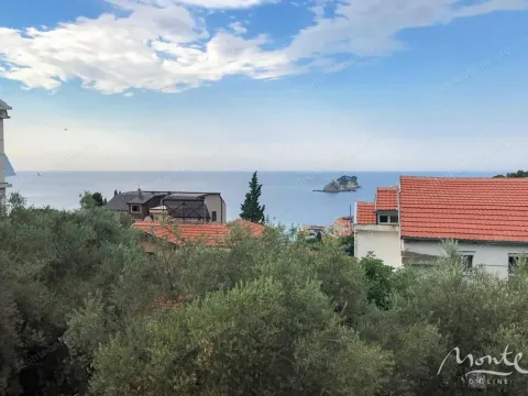 Sale, two bedroom apartment, 84m², Petrovac, Budva - image 1