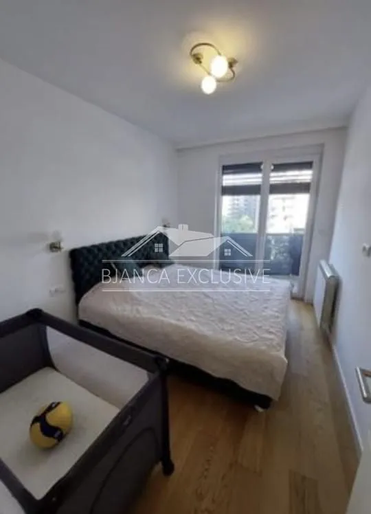 Prodaja, trosoban stan, 63m², Neimar, Vračar Sve Podlokacije