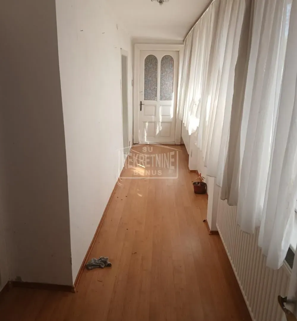 Prodaja, kuća, 316m², Čantavir, Subotica
