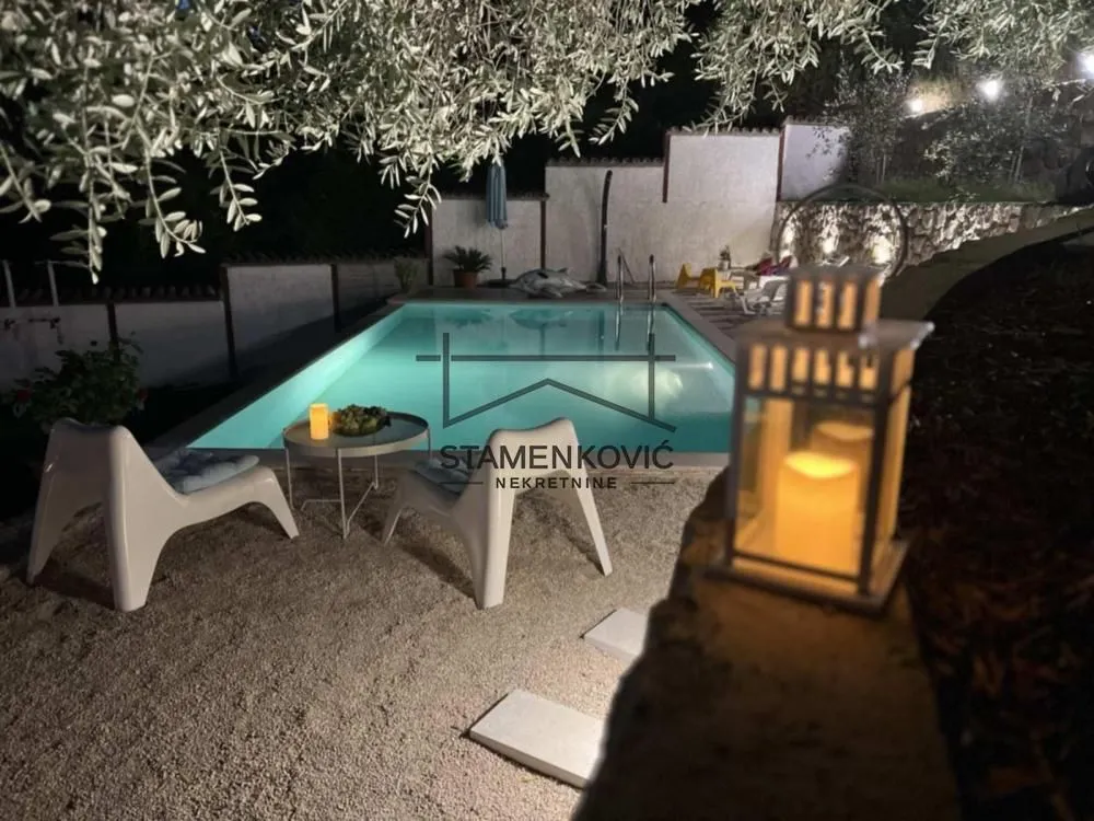 Prodaja, kuća, 302m², Herceg Novi, Crna Gora